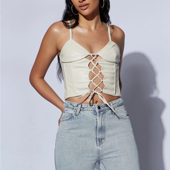MESHKI MESHKI
Alaia
Lace Up Corset Pu Top - Wheat - Picture 8 of 15